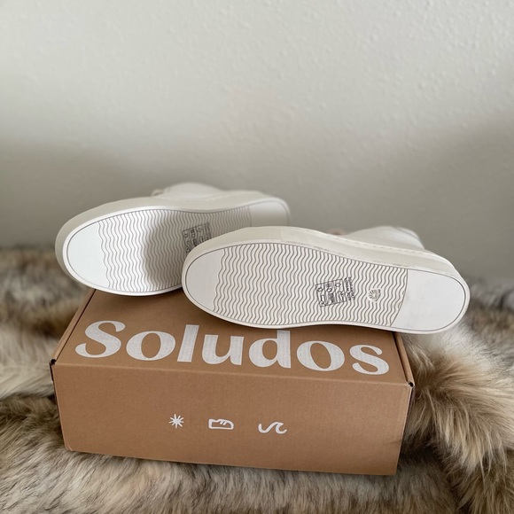 Soludos Ibiza High Top Sneaker in White New in Box - Picture 6 of 6